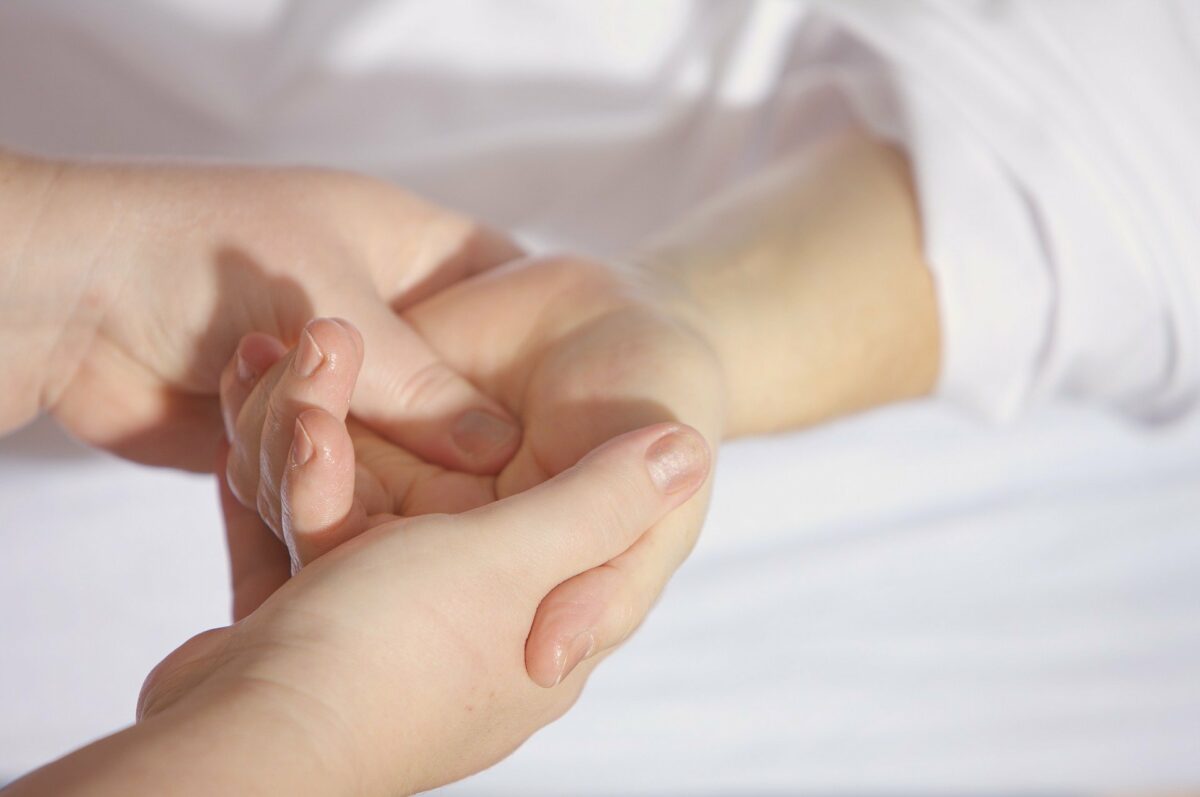 ao digital body analyzer hand acupressure massage